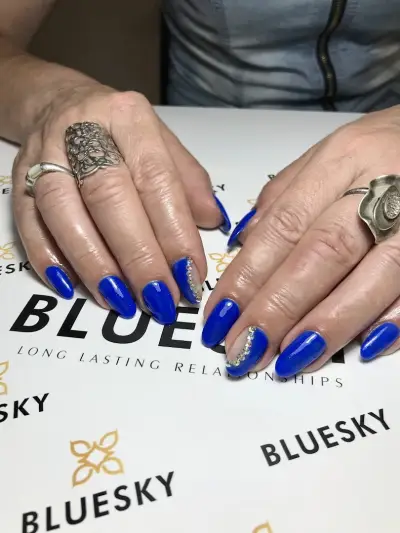 Es nail salon