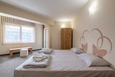Julia rooms