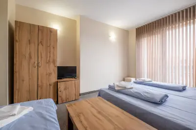 Julia rooms