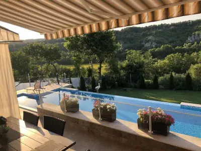 Luxurious Sunset Villa with Pool in Bozhichen