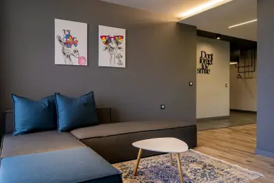 City Art Luxury Living Free Parking