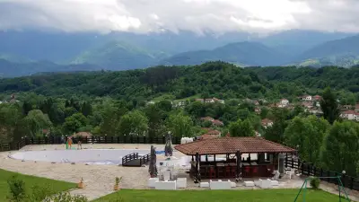 Хотел Априлци