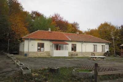 Bonsovi Poliani Hut (хижа Бонсови поляни)