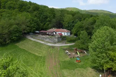 Bonsovi Poliani Hut (хижа Бонсови поляни)