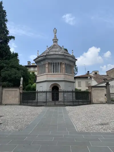 Хаджибулевата Къща
