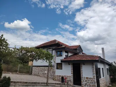 СТАРАТА КЪЩА