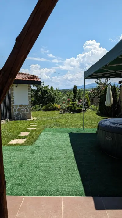 СТАРАТА КЪЩА