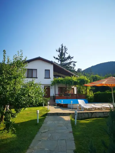 House Mirlevi