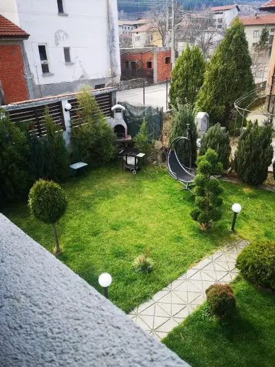 Семейна къща Лазарови