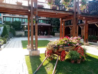 Хотел Грийн Палас Добрич