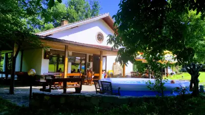 Чичо Томовата колиба