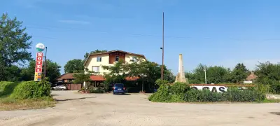 Мотел Чолакис