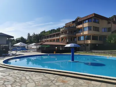 Хотел Светицата
