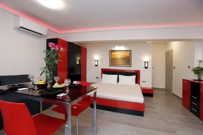 Deluxe 2 Studios City Center