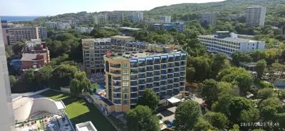 Златни пясъци