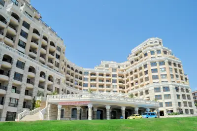 Cabacum Beach Residence Apartment