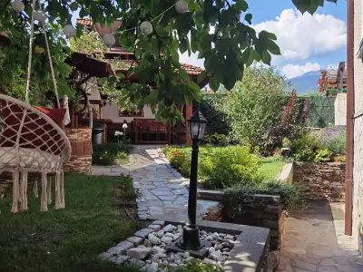 Къща за гости Мира