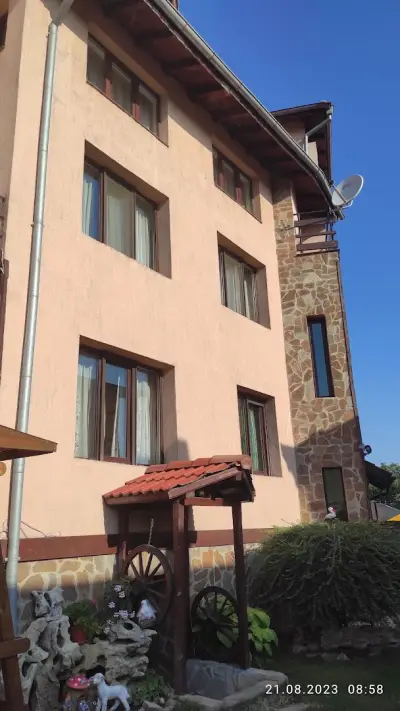 Petar Guest House