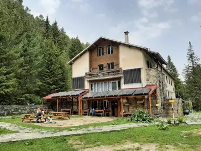 Хижа Скакавица