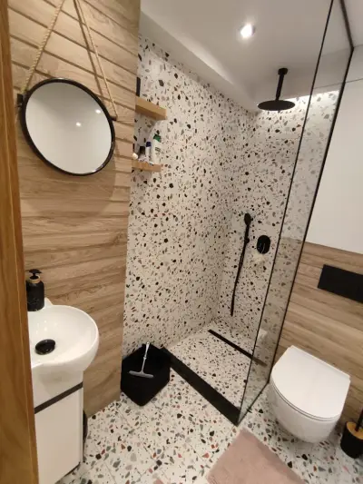 LUXURIOUS ONE BEDROOM STUDIO IN TOP CENTER