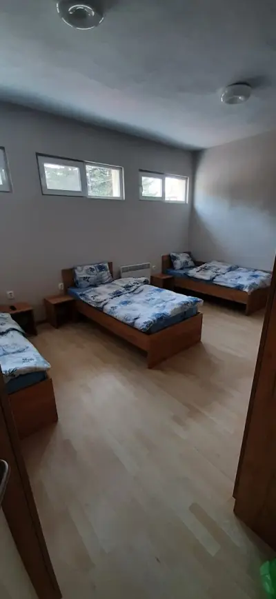 Hostel Iliana Общежитие Илияна