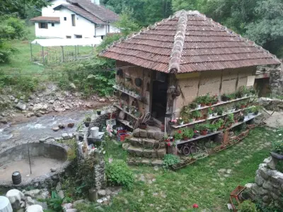 Къмпинг Воденицата