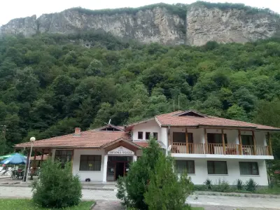 Orlova skala holiday village