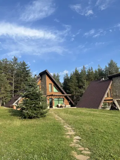 Бутиков комплекс Форест Хаусис