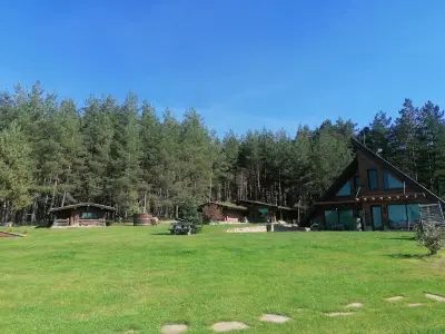 Бутиков комплекс Форест Хаусис