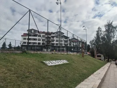 Боулинг бар хотел Перелик