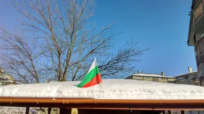 КАФЕ-АПЕРИТИВ ДЪРВЕНОТО