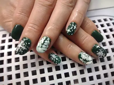 Безтегловност Lash & Nails - Салон за красота в Стара Загора
