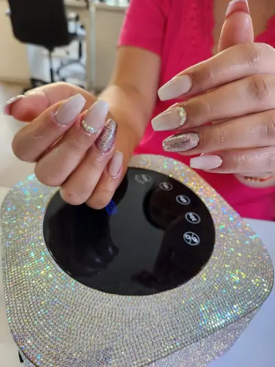 Nails club BG