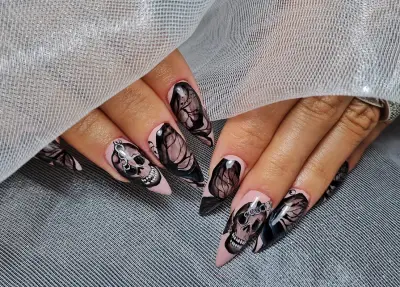 Aness nails