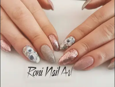 Roni Nail Art
