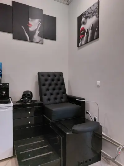 Avangard Art Nail Salon
