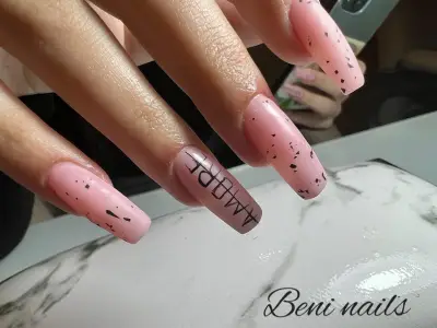 Beni Nails