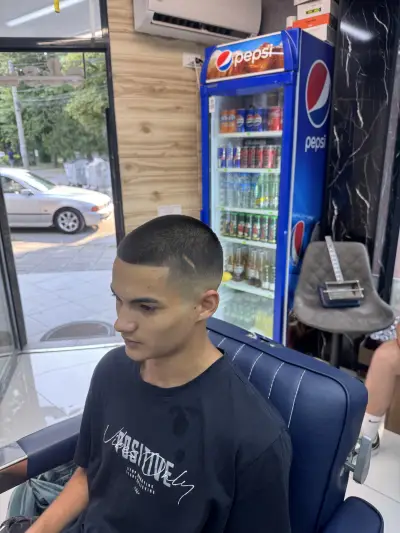 Бръснарски Салон Е&S Barber