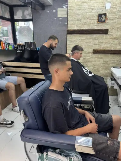 Бръснарски Салон Е&S Barber