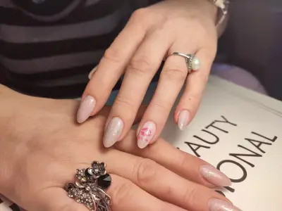 Салон за маникюр Neli Nails