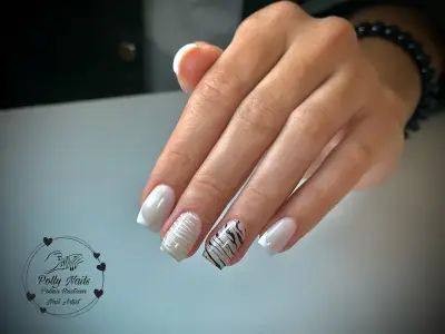 Polly Nails