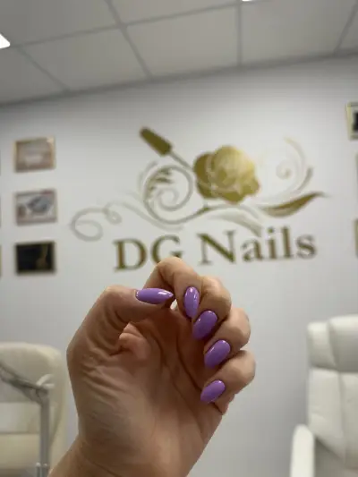 DG Nails
