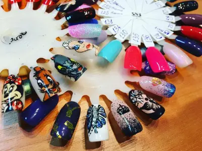 DG Nails