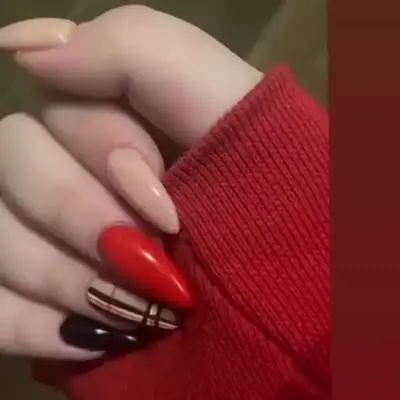 За ноктите с любов