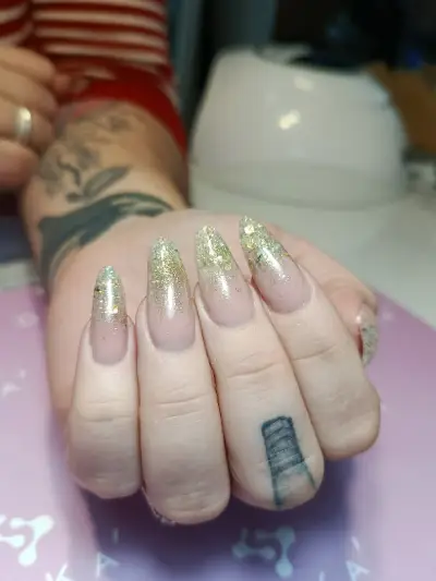 Маникюр Габрово "Dream Nails T"