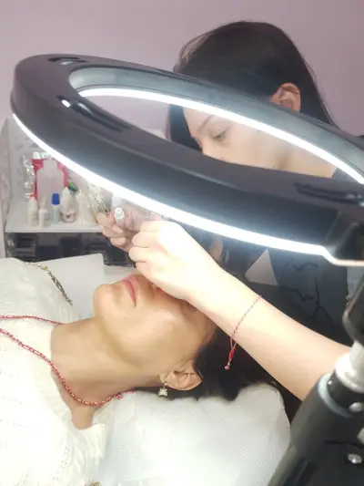 Академия за красота "Svetlana Nails and Lashes БУРГАС