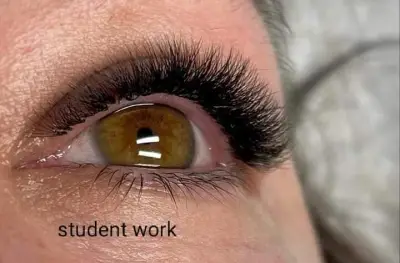 Академия за красота "Svetlana Nails and Lashes БУРГАС