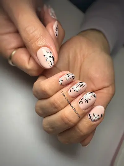 Маникюр Галя Стефанова Nail Artist