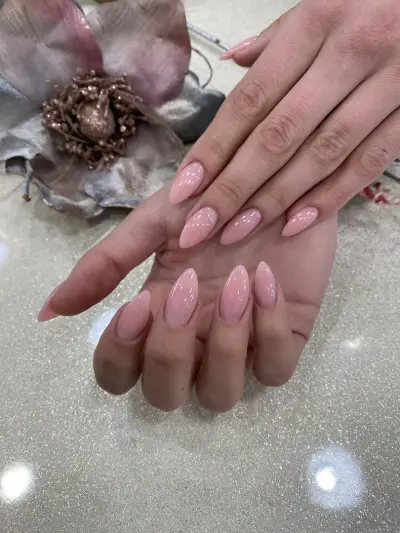 Nail Bar_by_Nevena Zlatkova