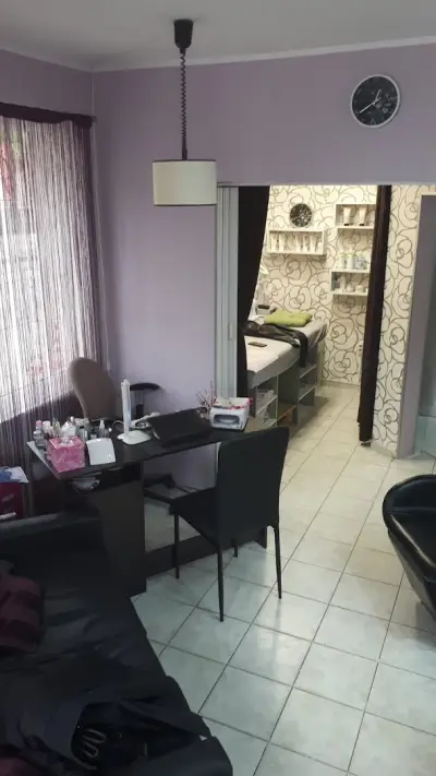 Fashion Studio Glamour І Фризьорски салон І Маникюр І Гел лак І Ноктопластика І Терапия и хидратация на косата | Веган